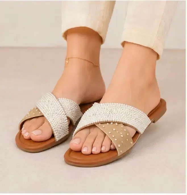 Lofster Women's Premium Embellished Flat Sandals - Image 1